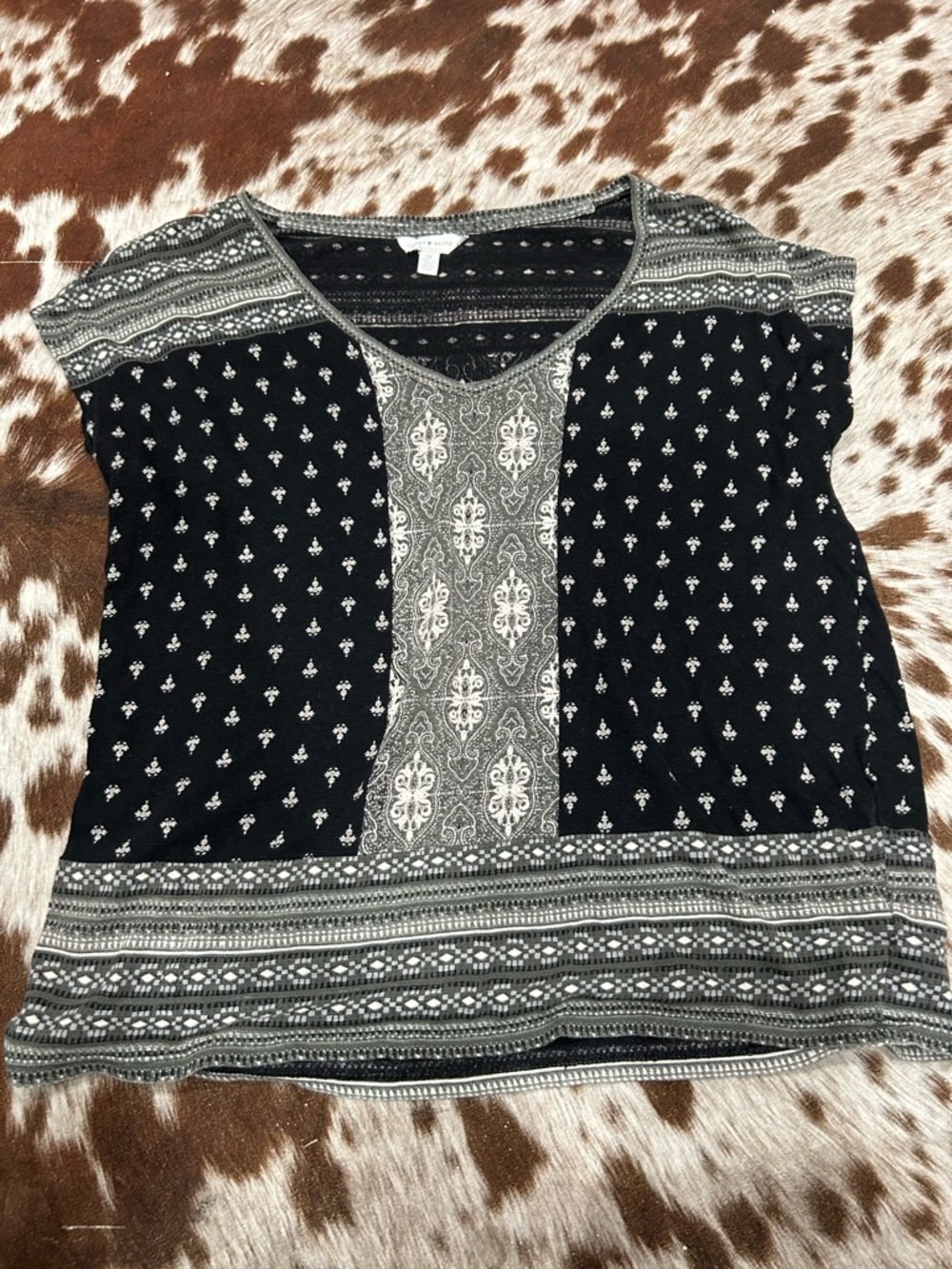Lucky Brand Black & Gray Printed Cap Sleeve Blouse size medium